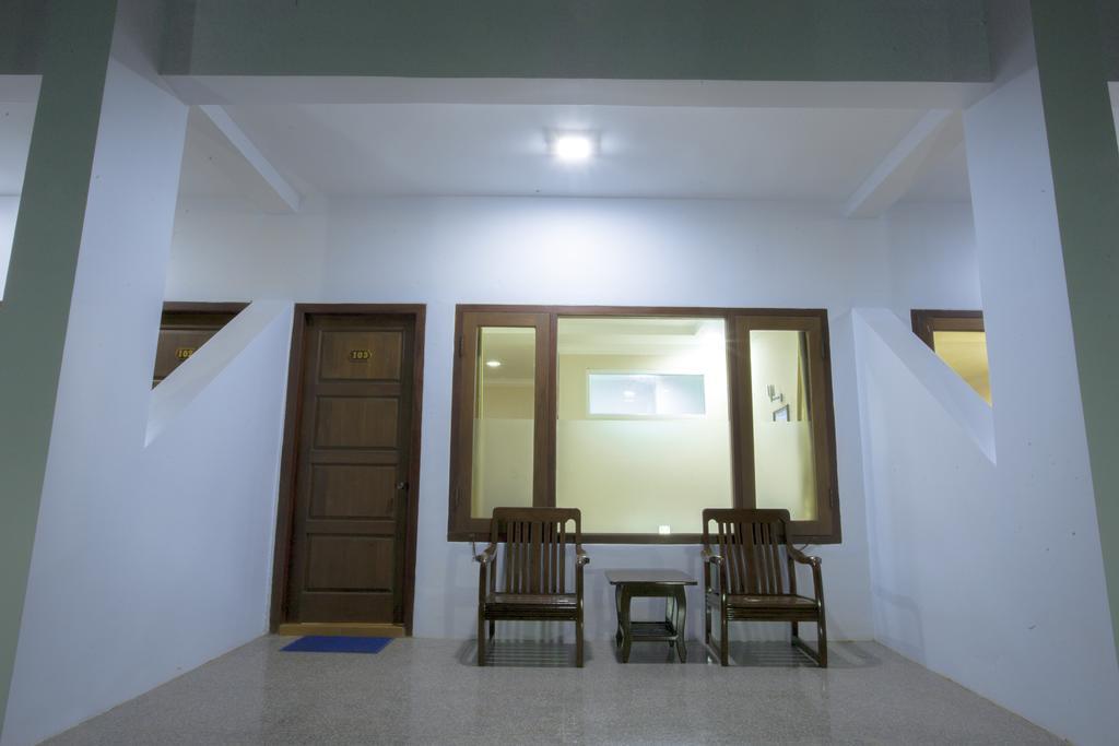 Hotel Lux Ngwesaung Kültér fotó